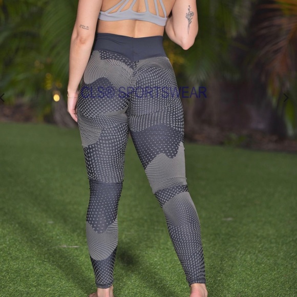 Galaxy Infinity Preto Textured Leggings - Picture 7 of 16